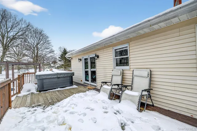 $430,000 | 917 Scotchtown Collabar Road, Middletown, NY 10941