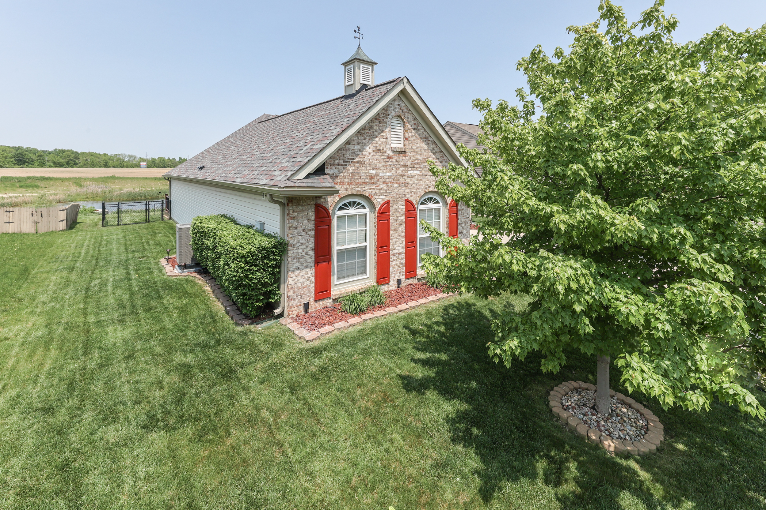 9010 Hosta Way Camby, IN 46113 - Photo 3 of 35