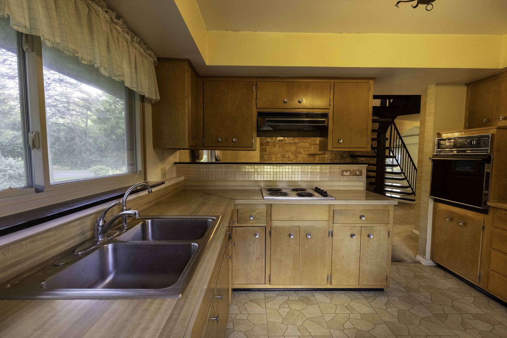 853 Cramer Court Willowbrook, IL 60527 - Photo 14 of 27