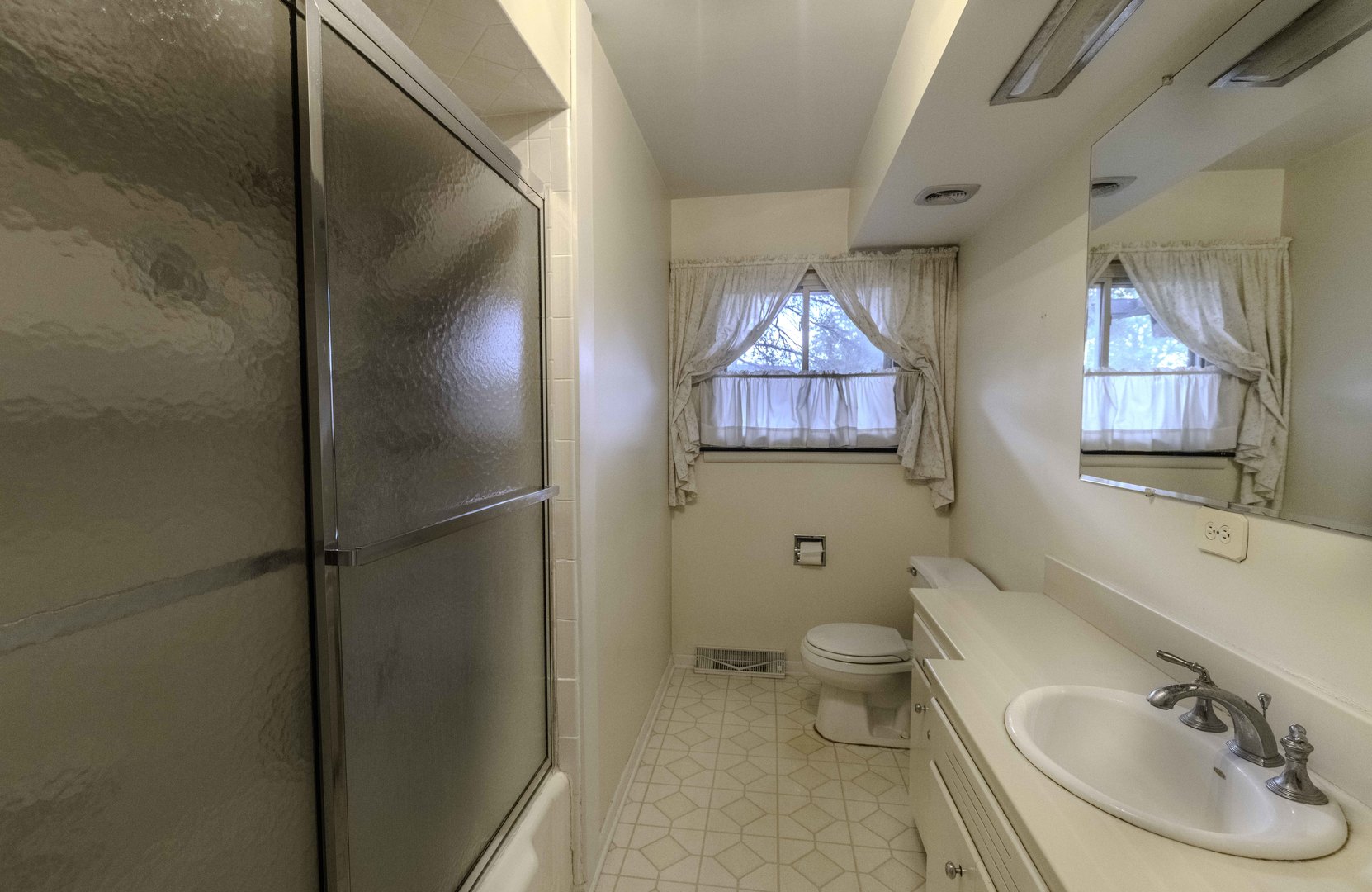 853 Cramer Court Willowbrook, IL 60527 - Photo 17 of 27