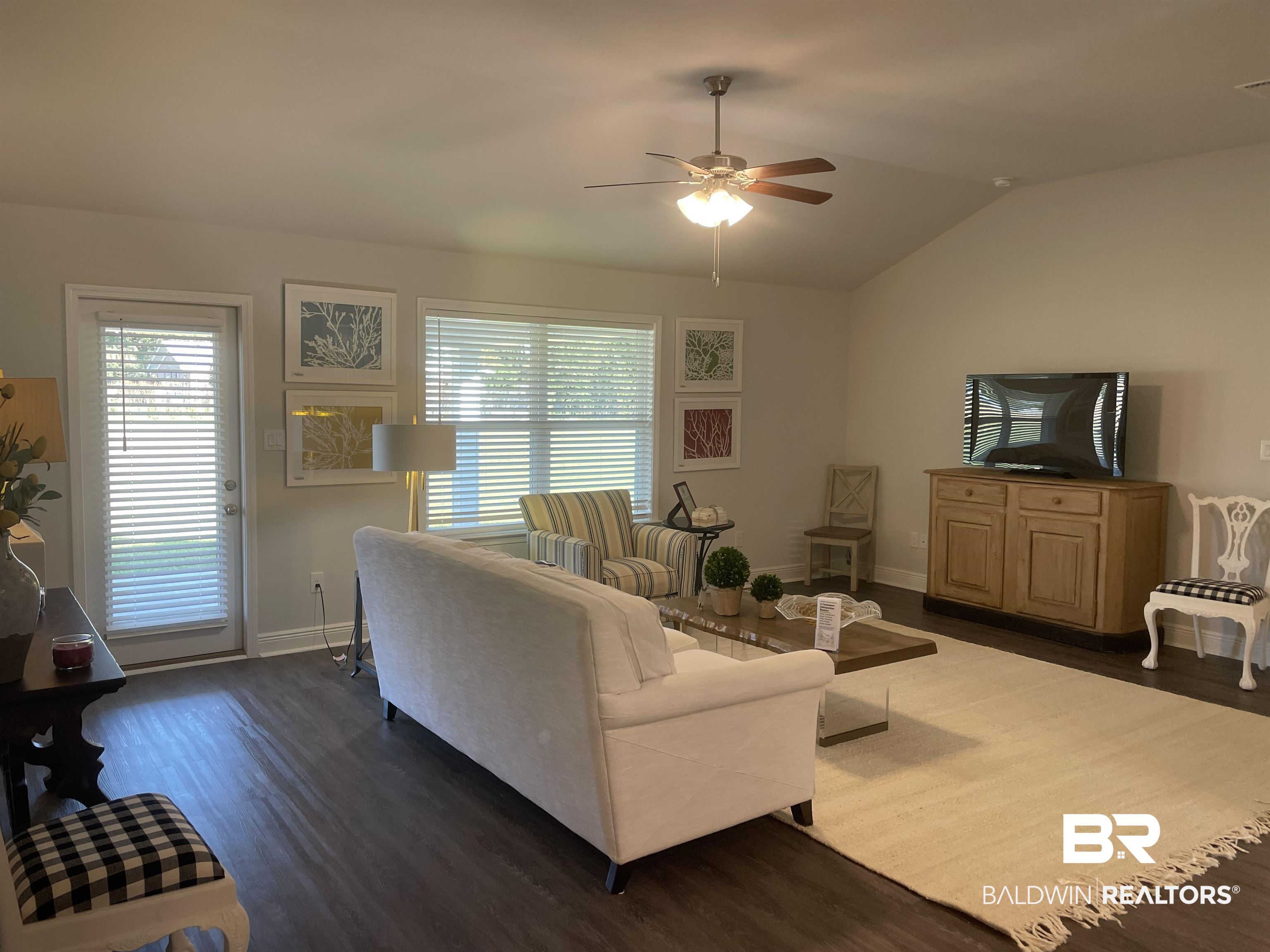 23005 Ridgewood Drive Robertsdale, AL 36567 - Photo 2 of 15 Gallery Image 2