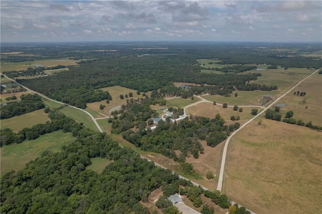 674 North N Highway Lamar, MO 64759 - Photo 16 of 19