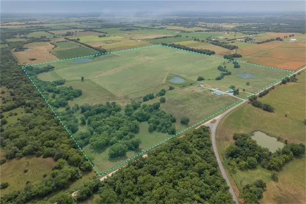 $1,350,000 | 674 North N Highway, Lamar, MO 64759