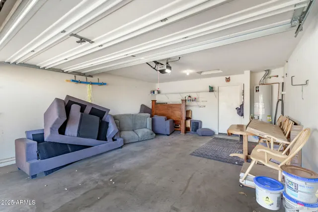 $2,400 | 4045 East Aragonite Lane, San Tan Valley, AZ 85143