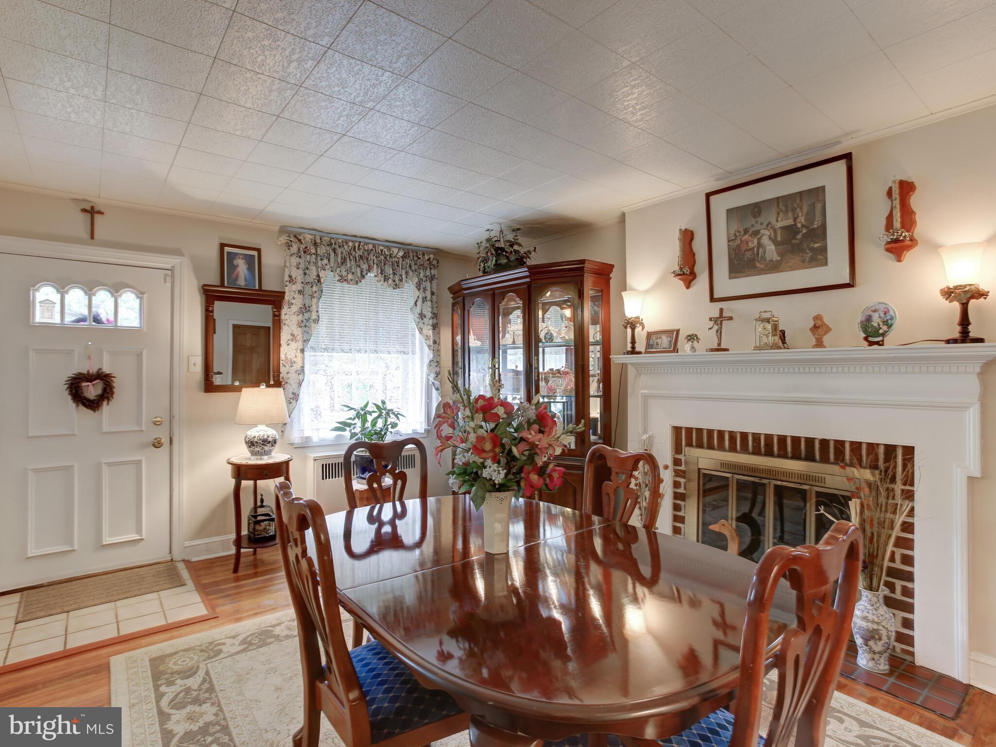 309 Steel Road Havertown, PA 19083 - Photo 11 of 36 Gallery Image 11