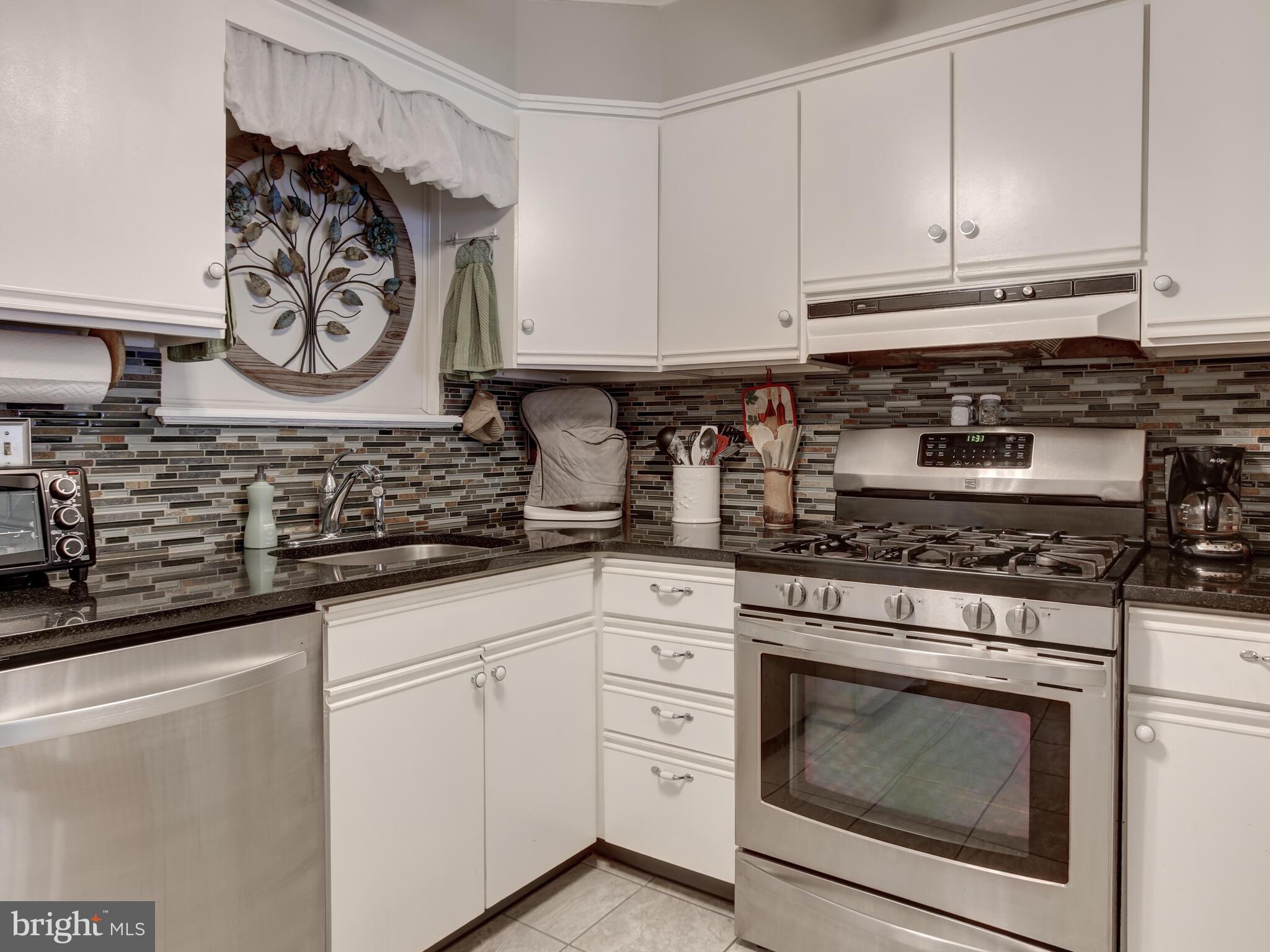 309 Steel Road Havertown, PA 19083 - Photo 18 of 36 Gallery Image 18