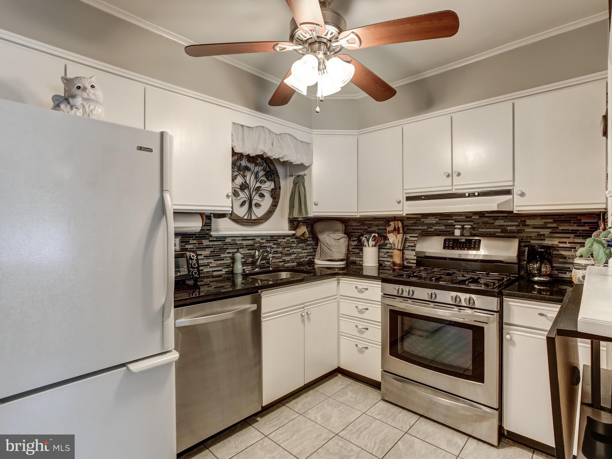 309 Steel Road Havertown, PA 19083 - Photo 20 of 36 Gallery Image 20