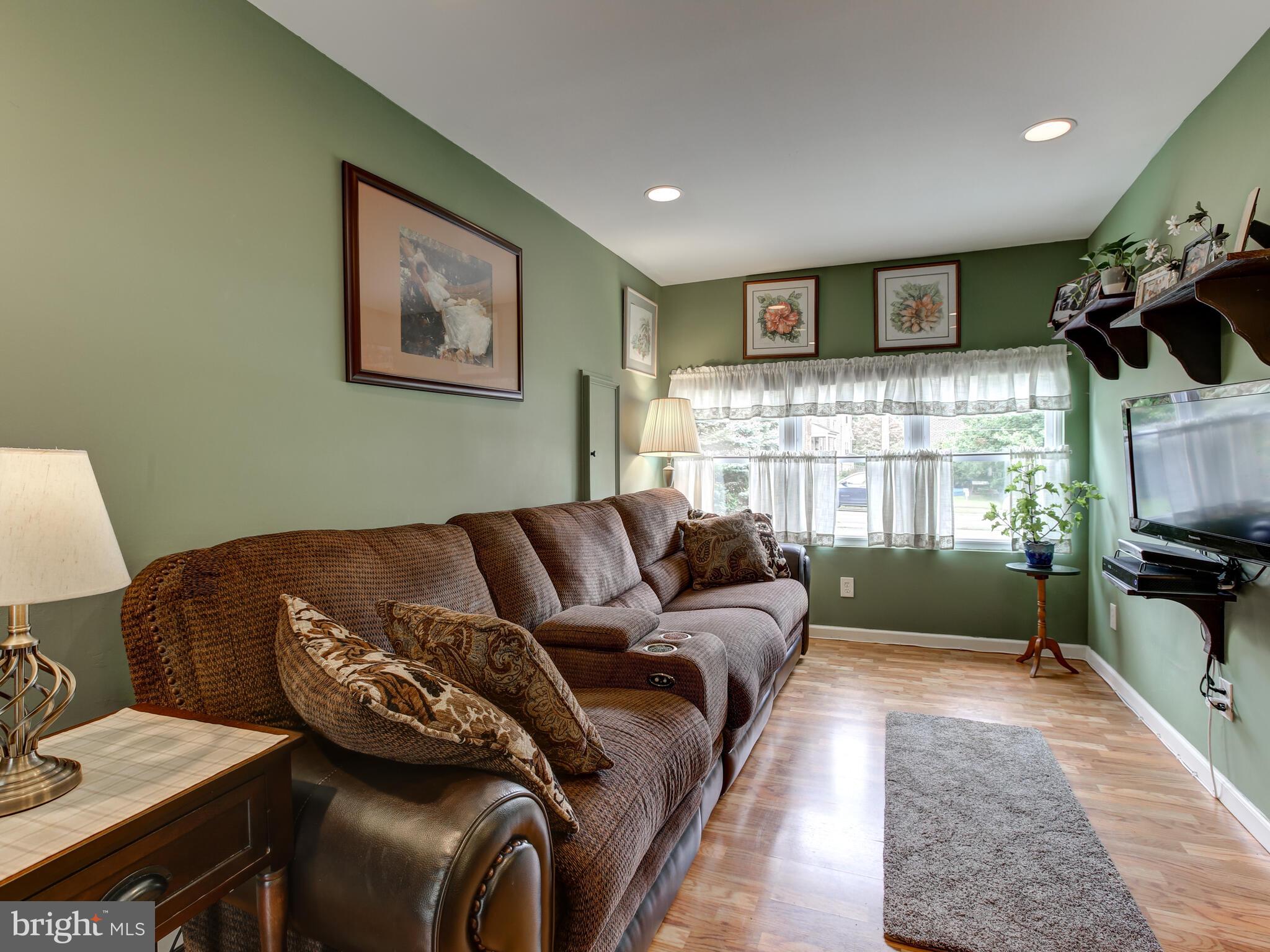 309 Steel Road Havertown, PA 19083 - Photo 22 of 36 Gallery Image 22