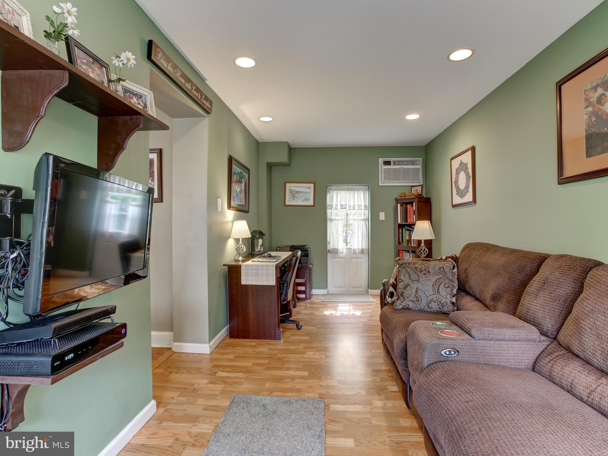 309 Steel Road Havertown, PA 19083 - Photo 24 of 36 Gallery Image 24