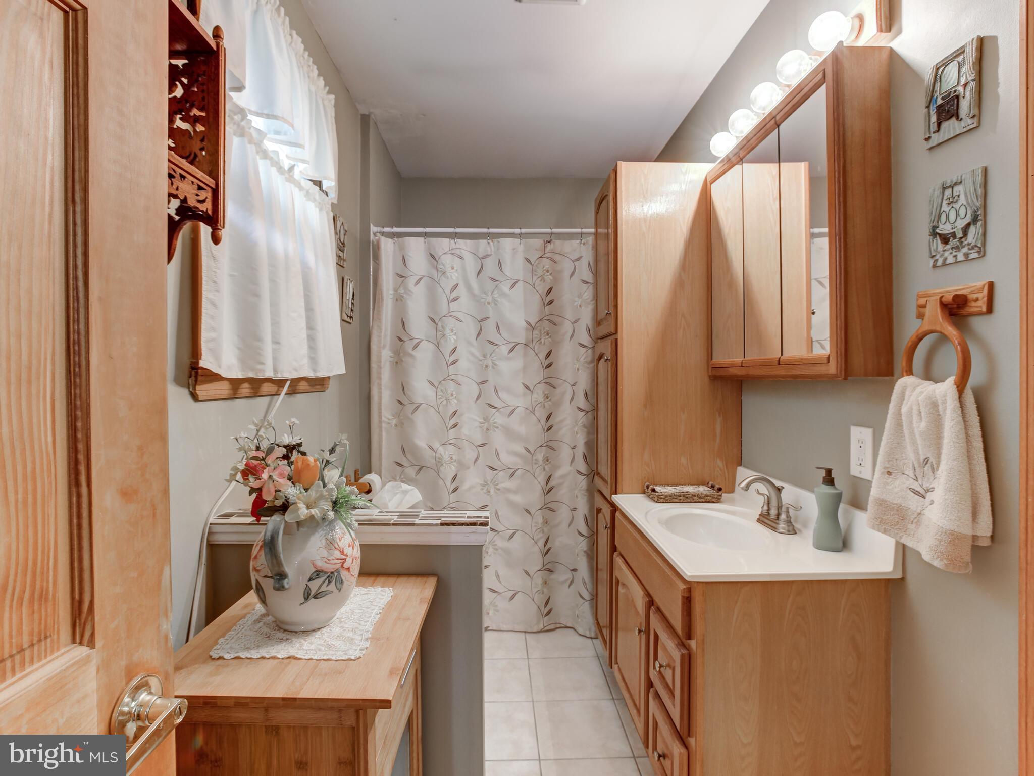 309 Steel Road Havertown, PA 19083 - Photo 30 of 36 Gallery Image 30