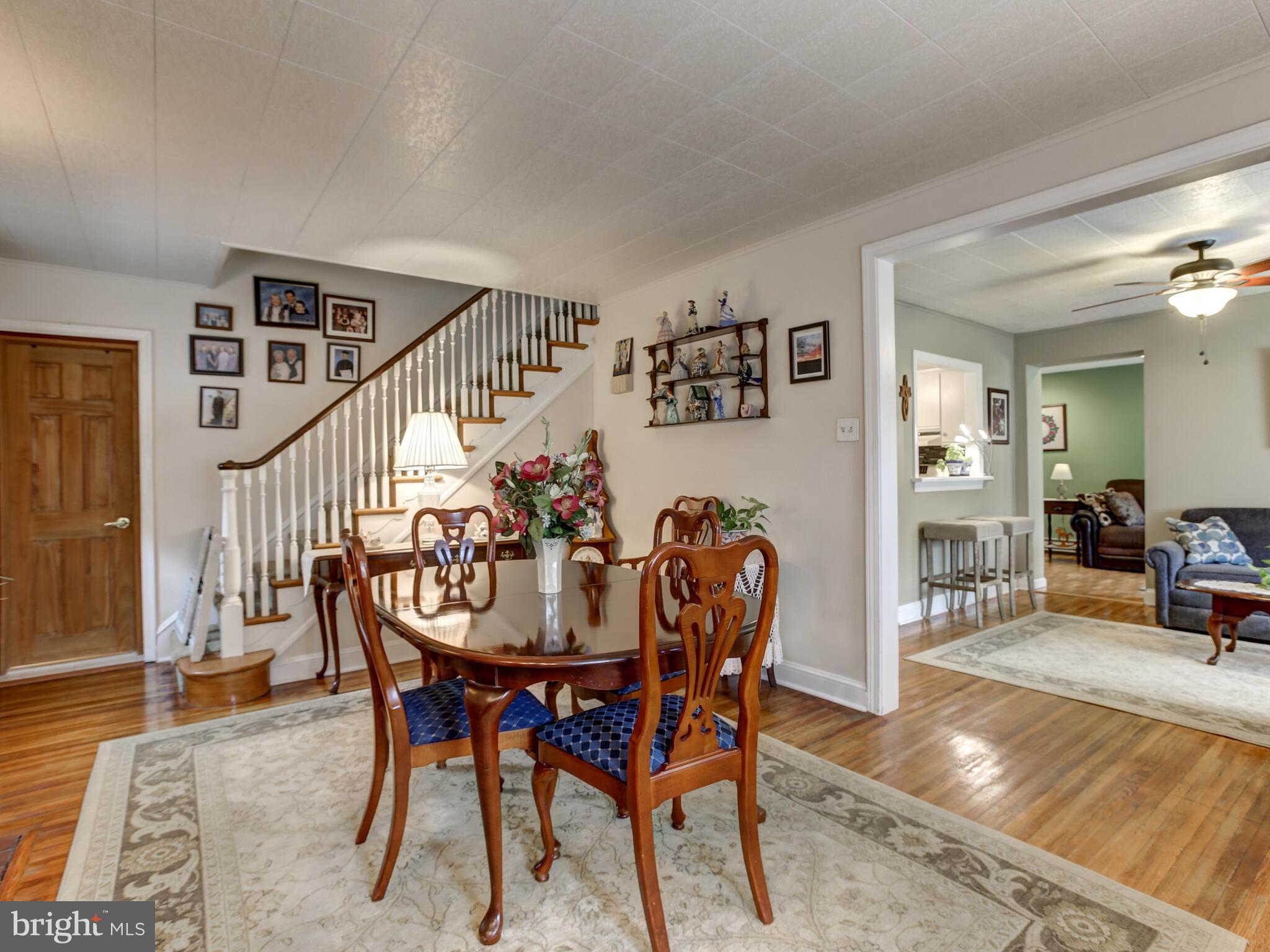 309 Steel Road Havertown, PA 19083 - Photo 8 of 36 Gallery Image 8