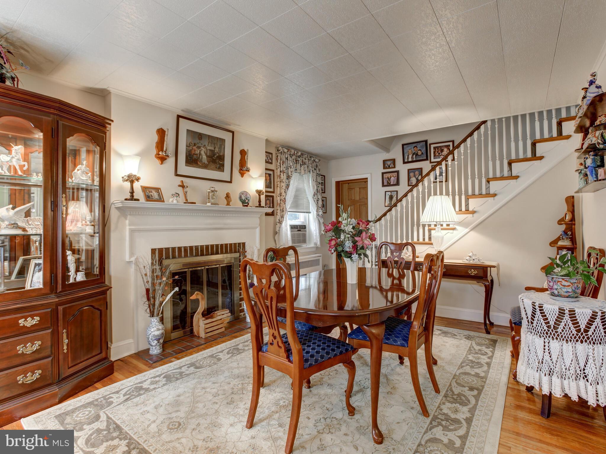 309 Steel Road Havertown, PA 19083 - Photo 9 of 36 Gallery Image 9