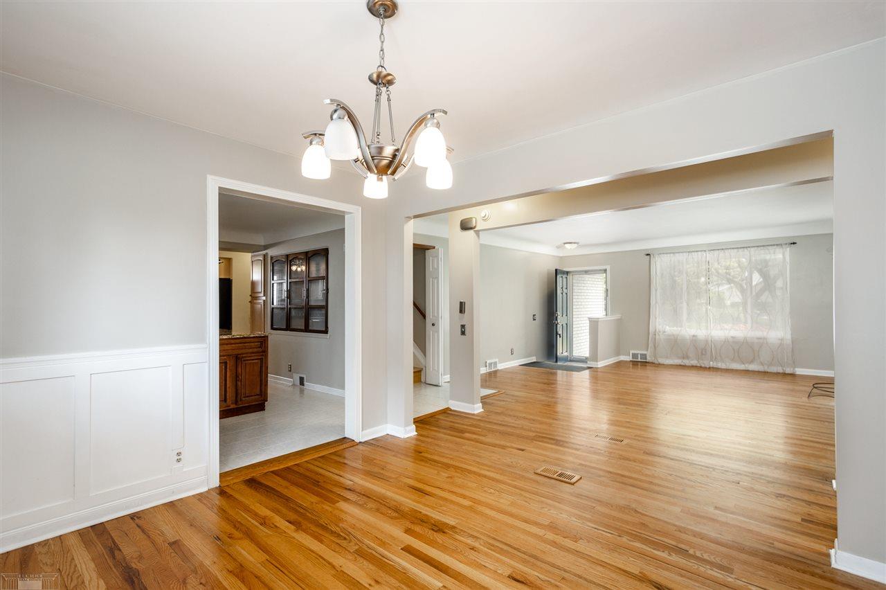 21737 River Road Grosse Pointe Woods, MI 48236 - Photo 24 of 53