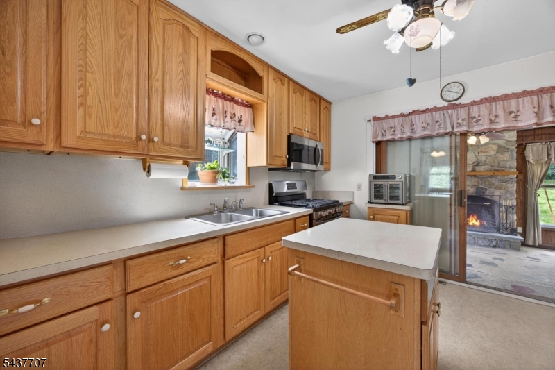 6 Odell Road Vernon, NJ 07462 - Photo 16 of 33