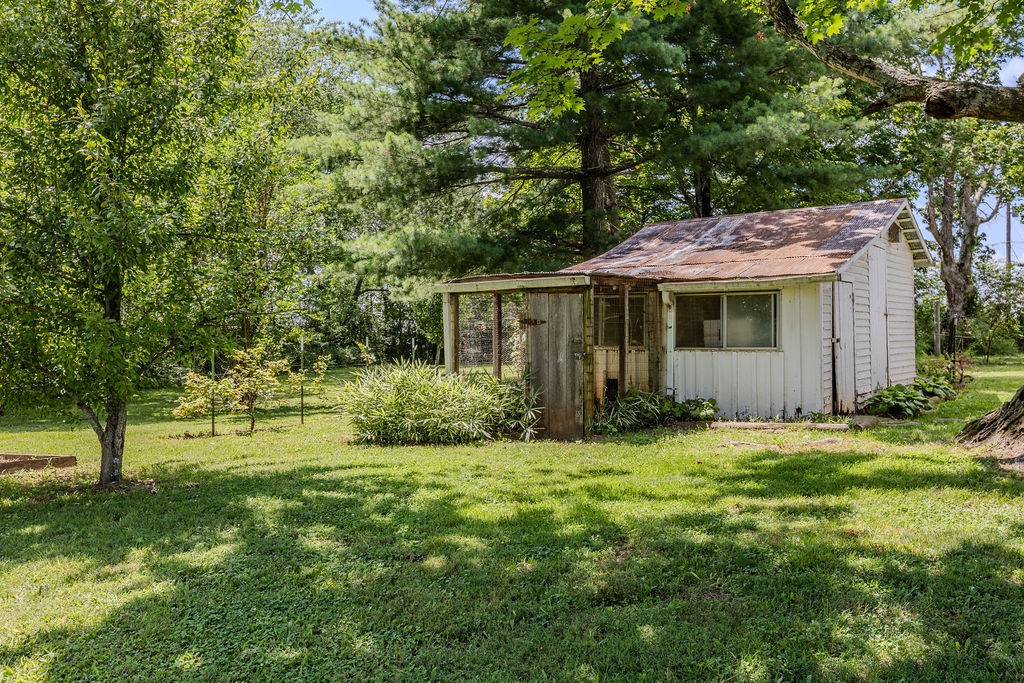 6205 Viola Road McMinnville, TN 37110 - Photo 5 of 60
