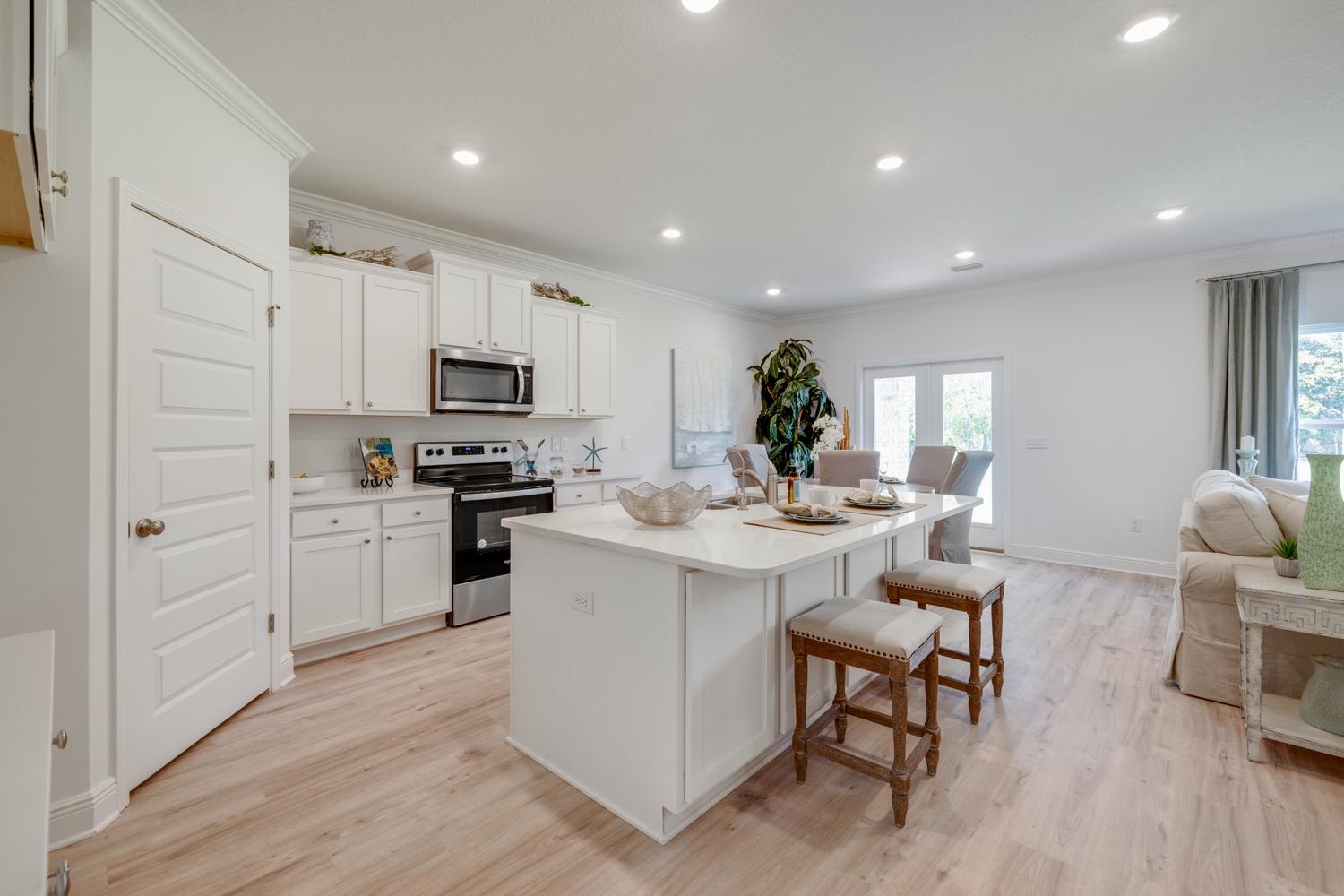 6073 Rutherford Loop Pensacola, FL 32526 - Photo 6 of 16 photos are of similar, but not actual home