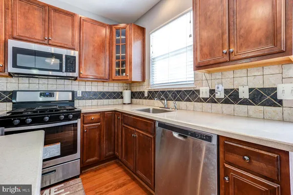 $2,900 | 4281 South Capitol Street Southwest, Washington, DC 20032