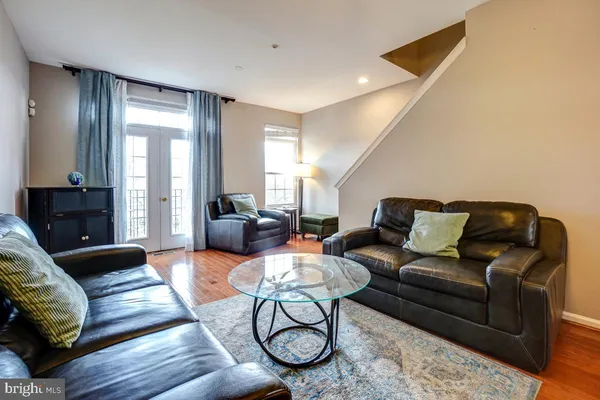 $2,900 | 4281 South Capitol Street Southwest, Washington, DC 20032