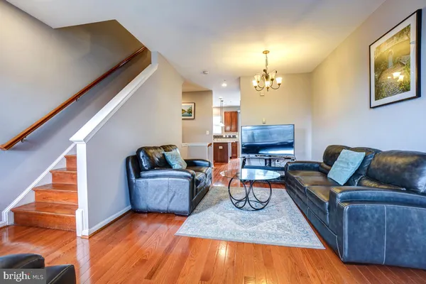 $2,900 | 4281 South Capitol Street Southwest, Washington, DC 20032