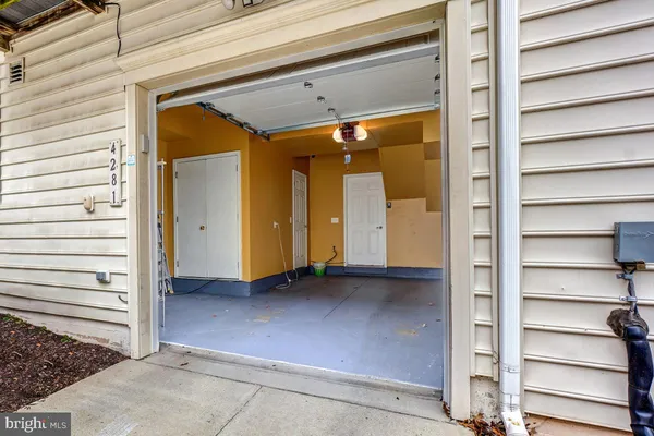 $2,900 | 4281 South Capitol Street Southwest, Washington, DC 20032