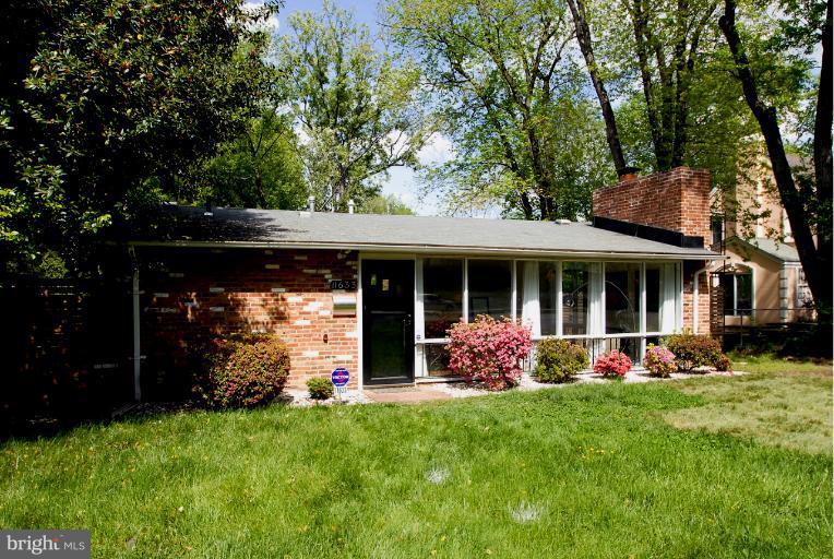 11633 Veirs Mill Road Silver Spring, MD 20902 - Photo 14 of 15 Exterior (Front)