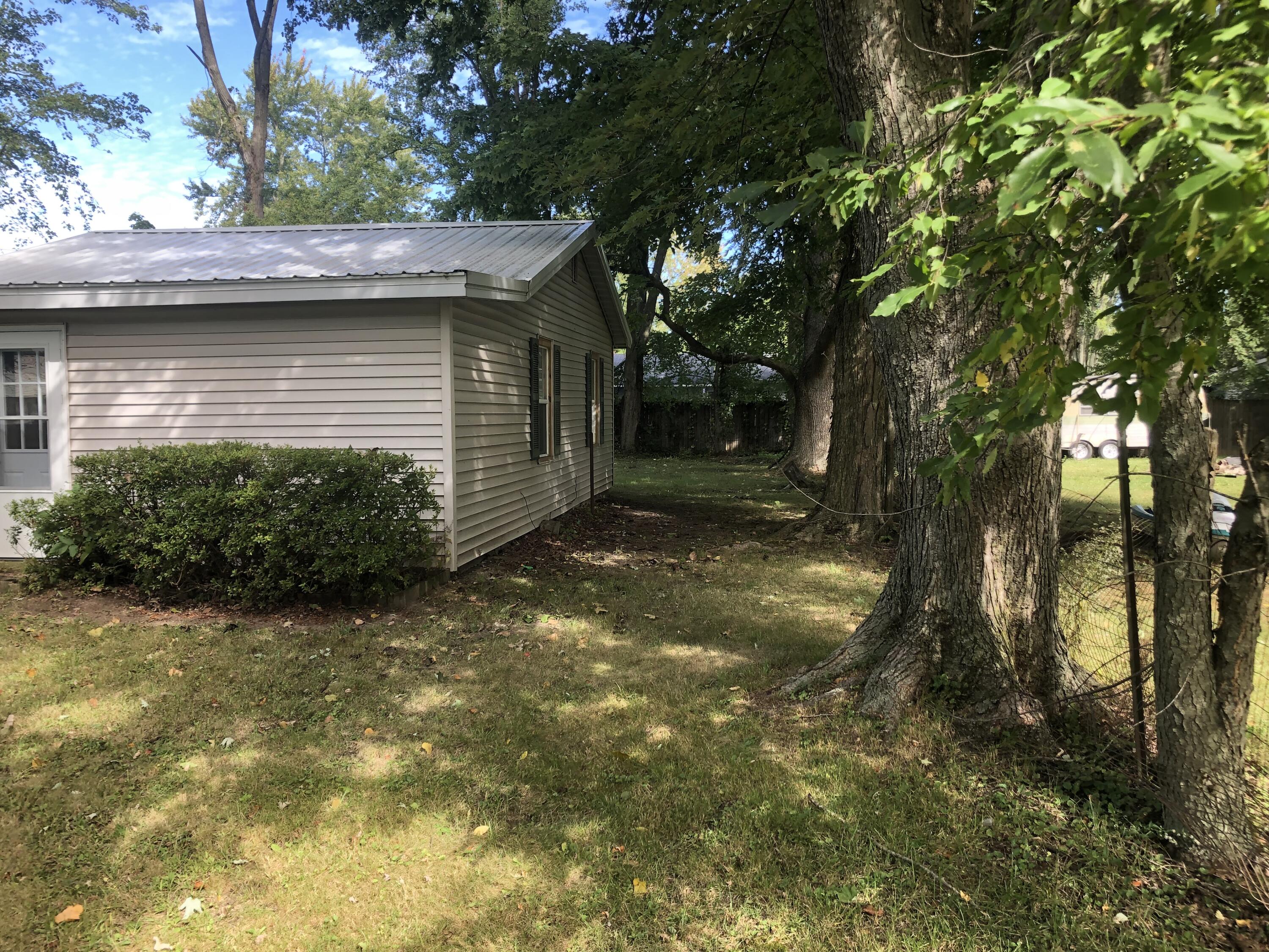 7263 Helen Coloma, MI 49038 - Photo 12 of 14 IMG-1363