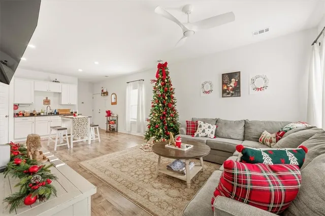 $280,000 | 1613 Ashantilly Drive, Darien, GA 31305