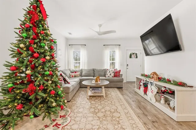 $280,000 | 1613 Ashantilly Drive, Darien, GA 31305