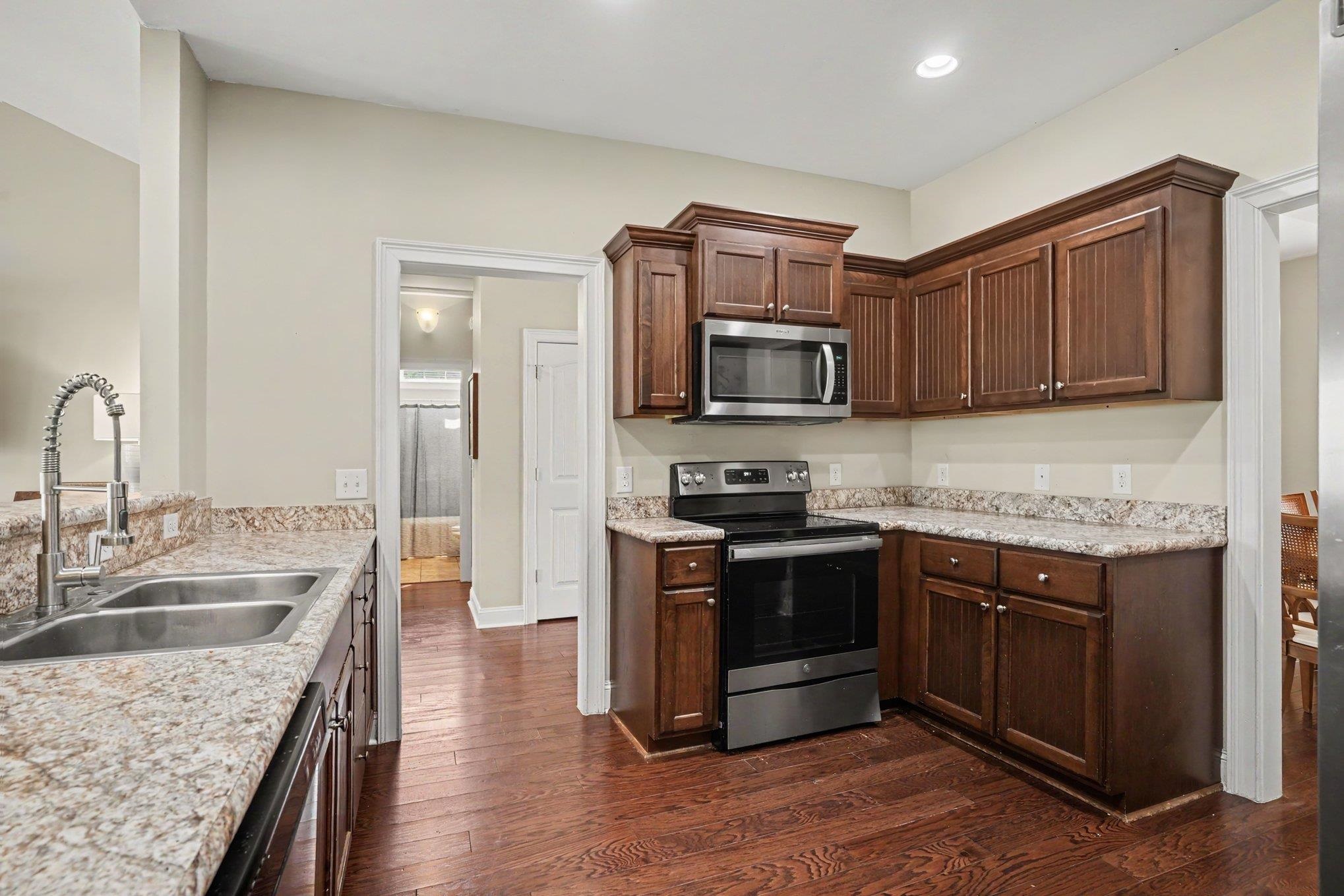 4025 Ridgewood Drive Conway, SC 29526 - Photo 12 of 41 Gallery Image 12