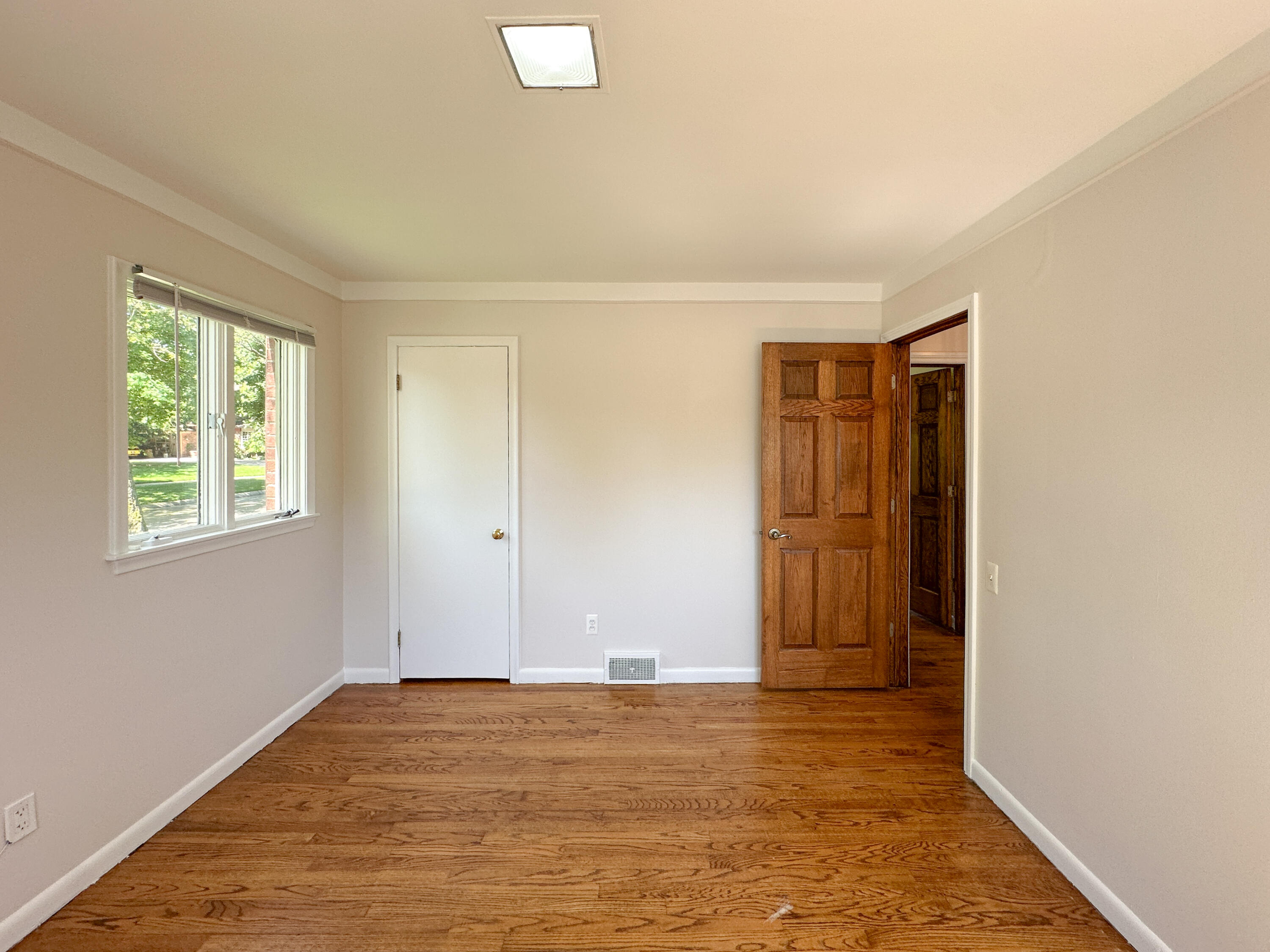 21203 River Road Grosse Pointe, MI 48236 - Photo 22 of 35 IMG_0552