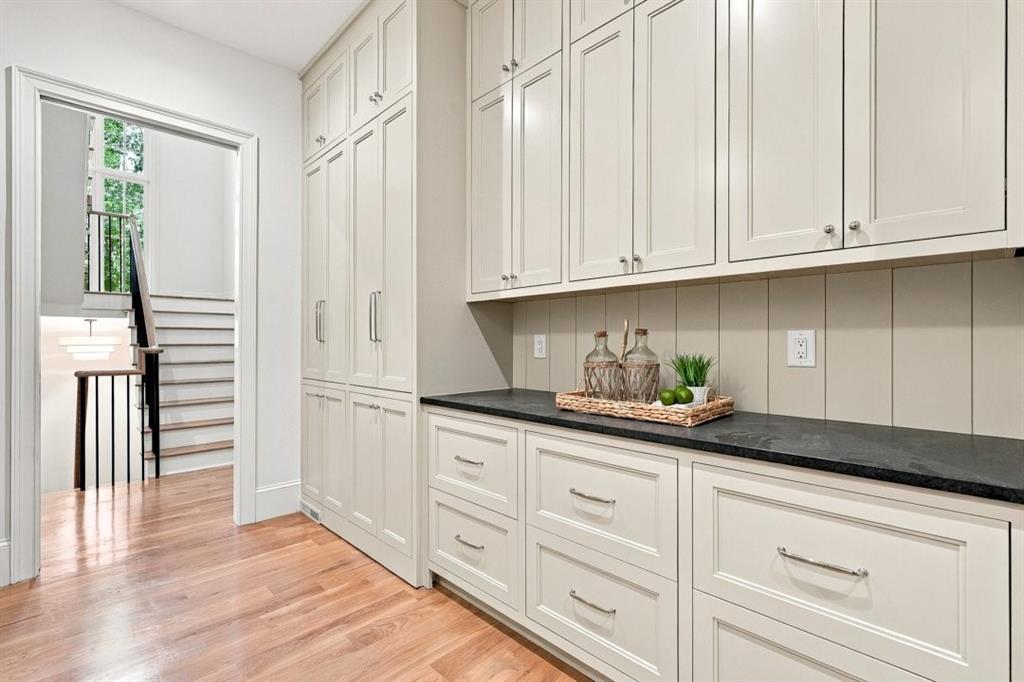 350 Lum Crowe Road Roswell, GA 30075 - Photo 24 of 99 Gallery Image 24