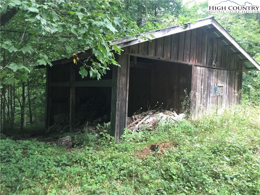 330 Hidden Valley Road Creston, NC 28615 - Photo 11 of 46 Gallery Image 11