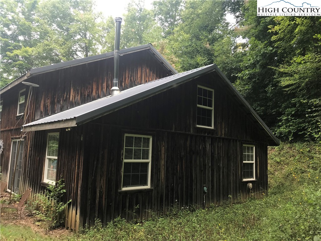 330 Hidden Valley Road Creston, NC 28615 - Photo 18 of 46 Gallery Image 18