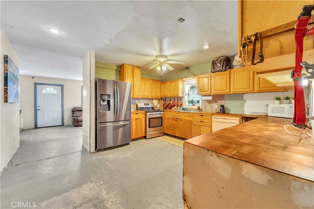 26447 Twenty Mule Team Road Boron, CA 93516 - Photo 31 of 61