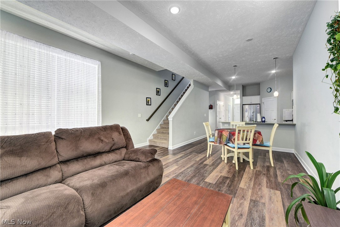 2120 West 40th Place Cleveland, OH 44113 - Photo 8 of 35
