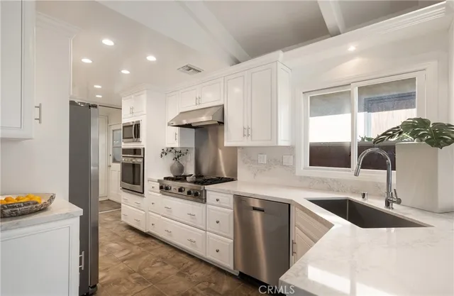 $5,995,000 | 216 Poppy Avenue, Corona del Mar, CA 92625