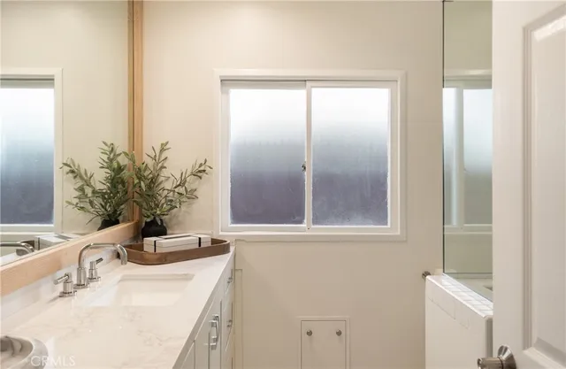 $5,995,000 | 216 Poppy Avenue, Corona del Mar, CA 92625