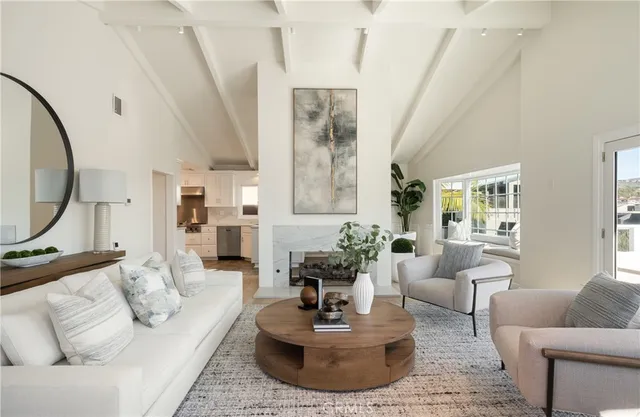 $5,995,000 | 216 Poppy Avenue, Corona del Mar, CA 92625