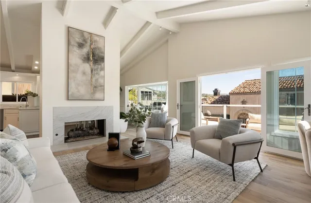 $5,995,000 | 216 Poppy Avenue, Corona del Mar, CA 92625