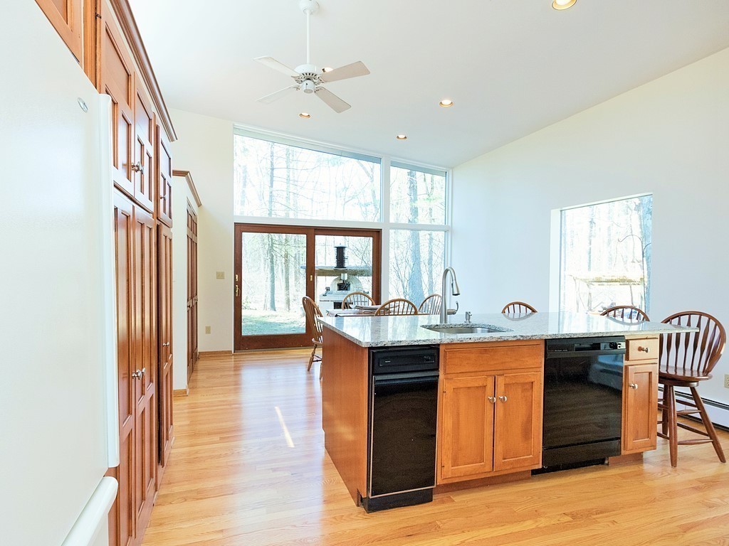 62 Beaver Pond Road Lincoln, MA 01773 - Photo 5 of 24 Gallery Image 5