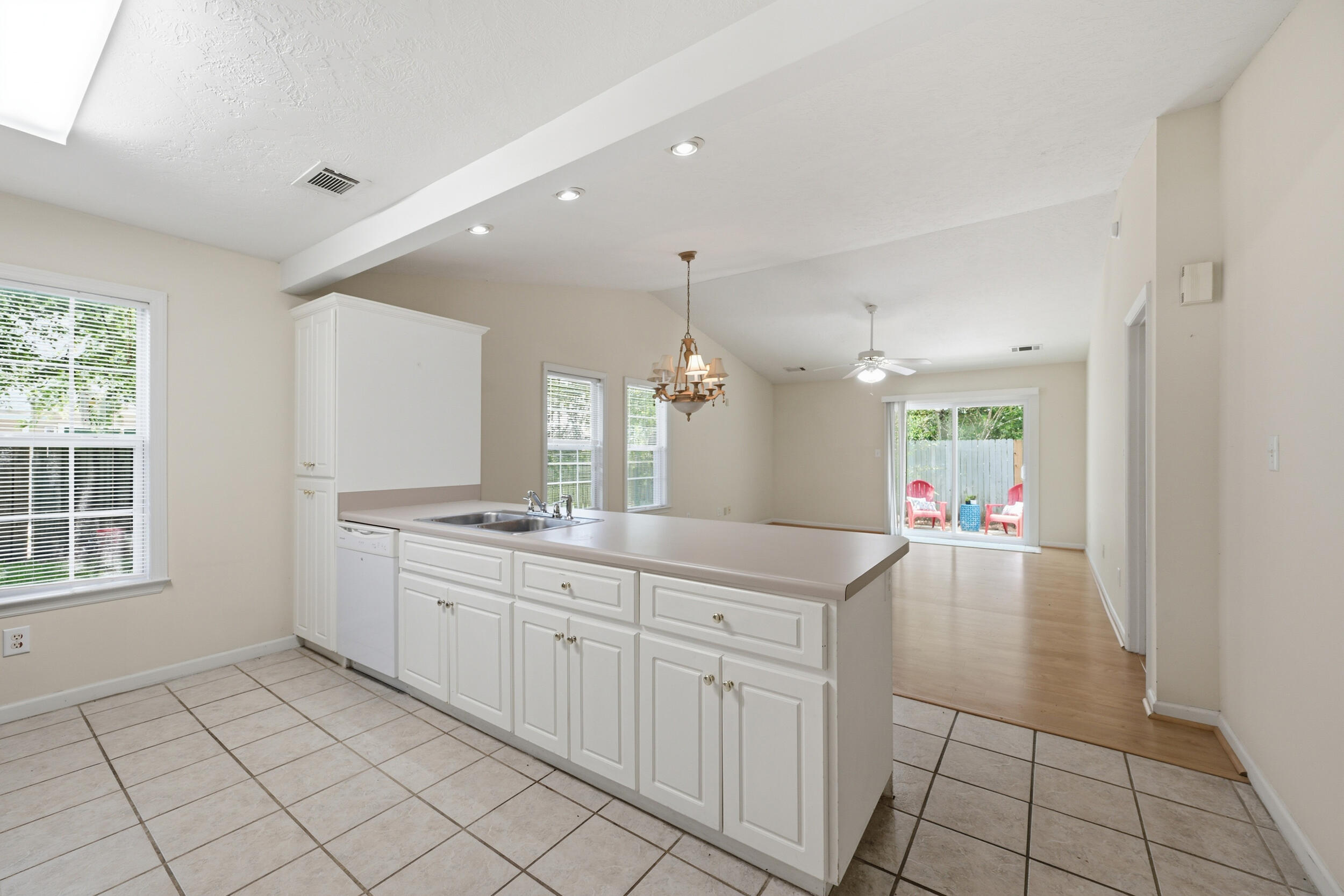 3111 Lucas Lane Southwest Aiken, SC 29803 - Photo 2 of 32