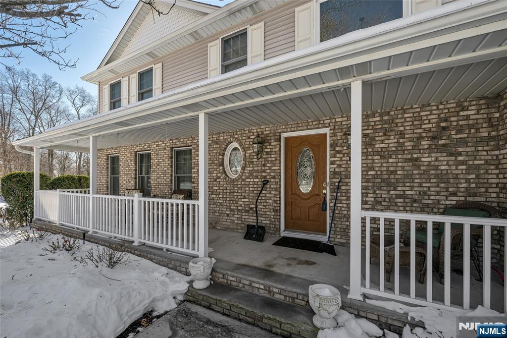 12 Catherine Terrace Park Ridge, NJ 07656 - Photo 2 of 19