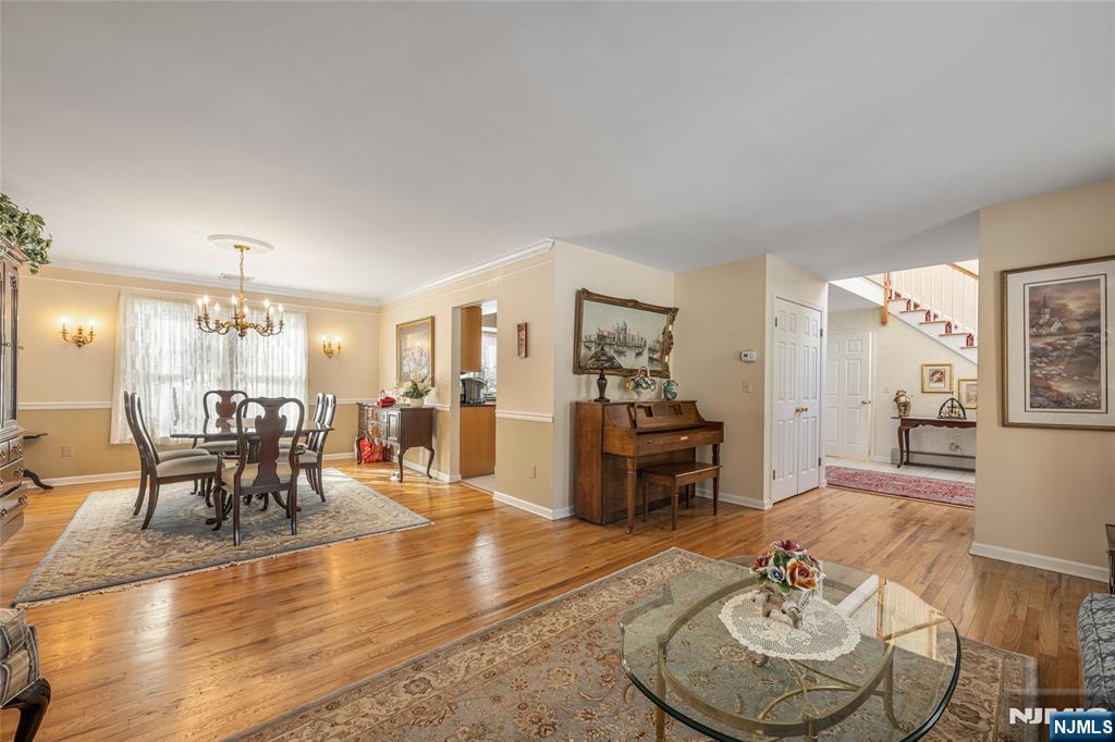 12 Catherine Terrace Park Ridge, NJ 07656 - Photo 5 of 19