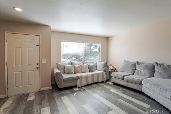 $410,000 | 44415 Watford Avenue, Lancaster, CA 93535