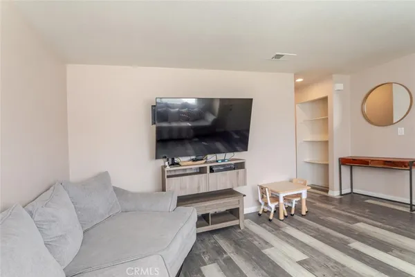 $410,000 | 44415 Watford Avenue, Lancaster, CA 93535