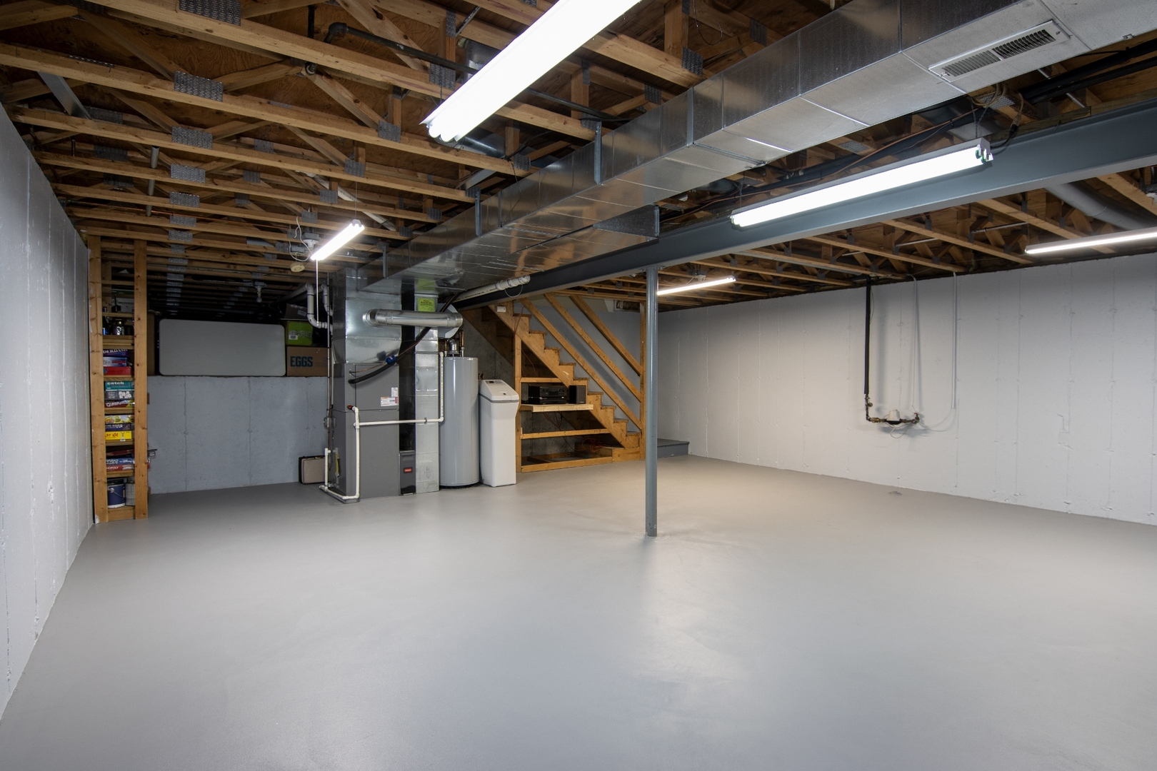 619 Chatham Circle Algonquin, IL 60102 - Photo 31 of 37 a view of an empty room with stairs