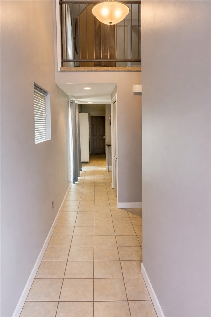 565 Smithfield Road, Unit D8 North Providence, RI 02904 - Photo 2 of 13