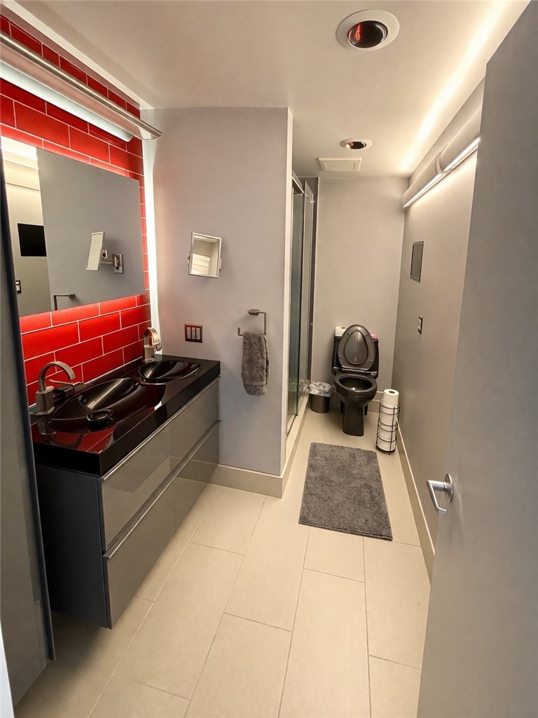 565 Smithfield Road, Unit D8 North Providence, RI 02904 - Photo 6 of 13