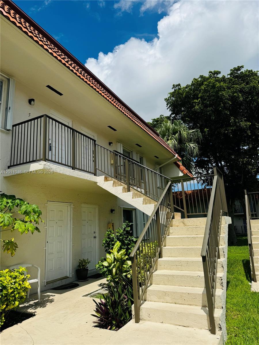 7141 Southwest 129th Avenue, Unit 5 Miami, FL 33183 - Photo 2 of 33