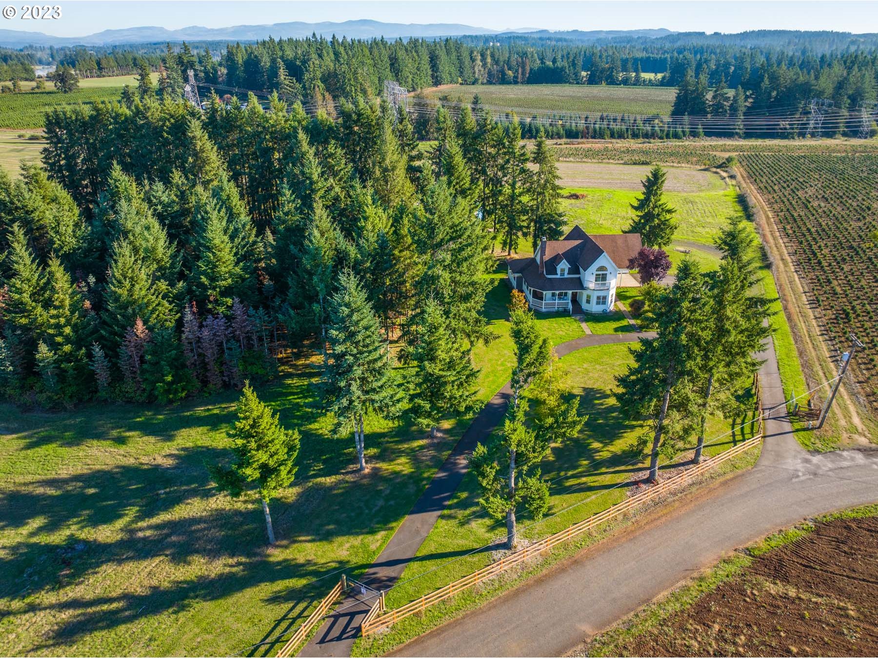 20464 South Criswell Road Oregon City, OR 97045 - Photo 17 of 33 Gallery Image 17